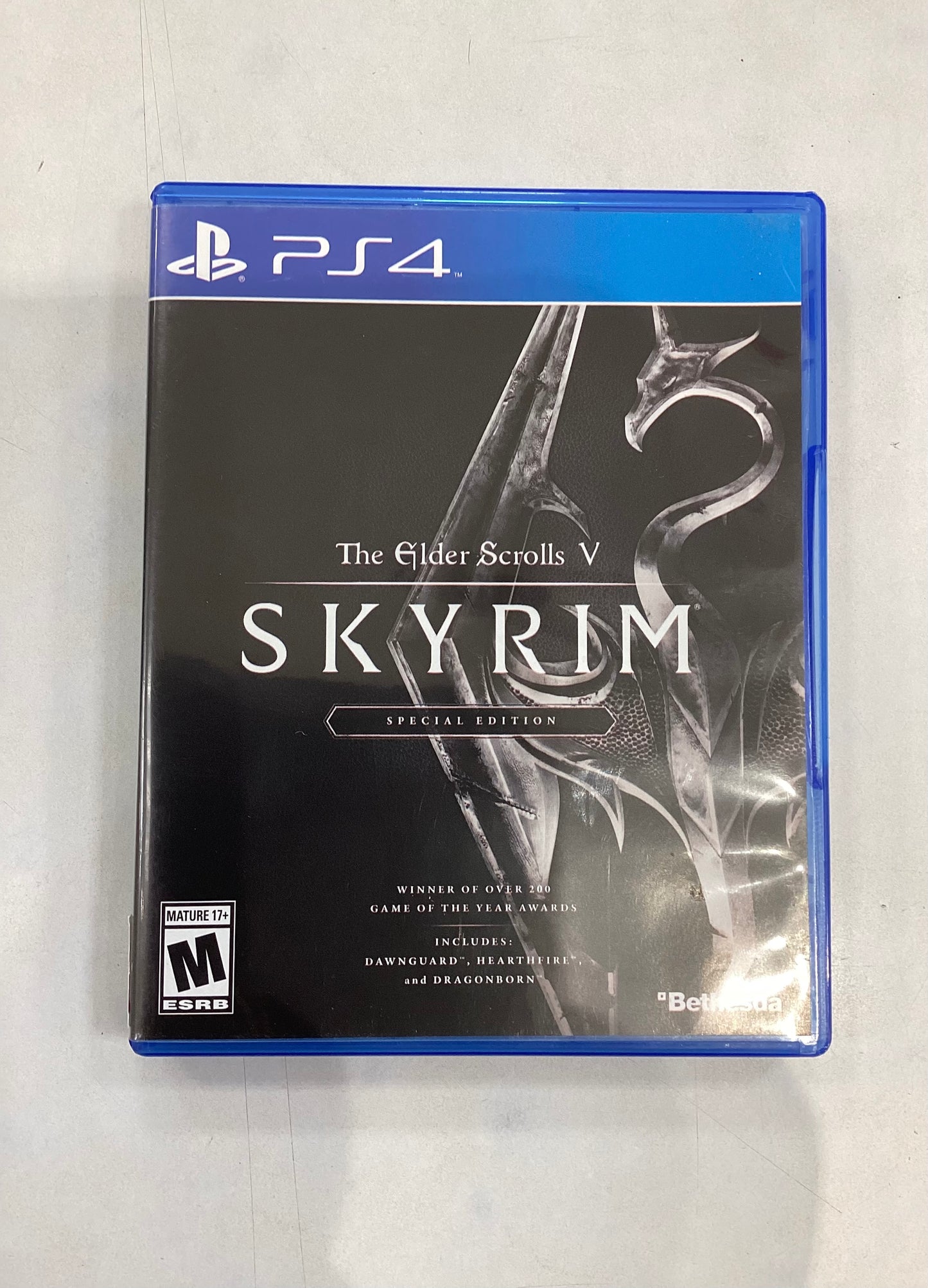 Skyrim Special Edition - PS4 - Used