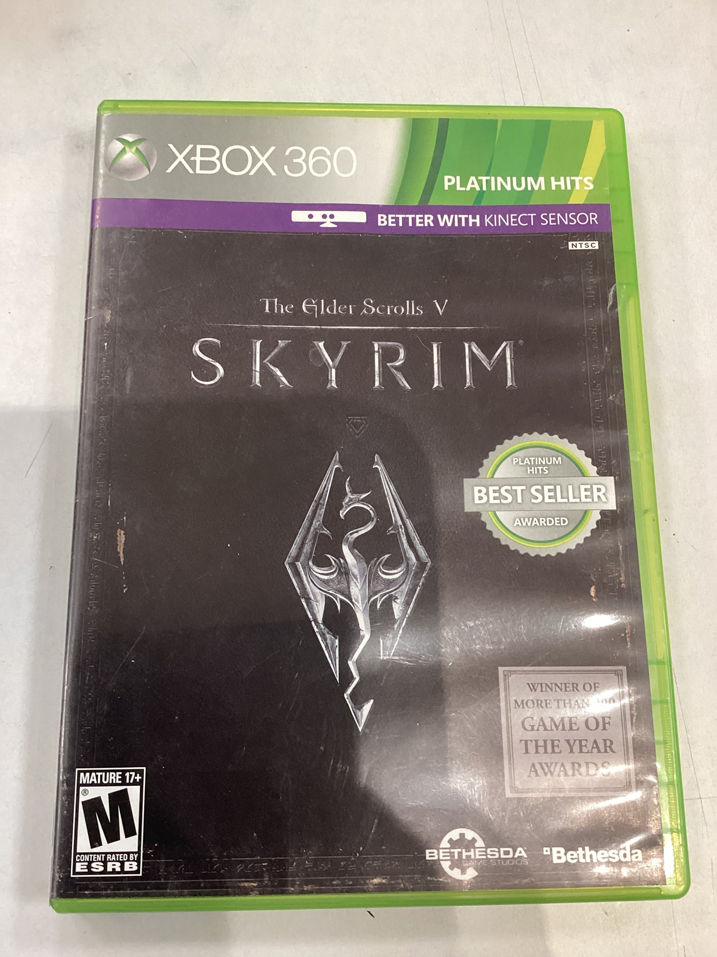 The Elder Scrolls V Skyrim (Platinum Hits) -XB360- Used