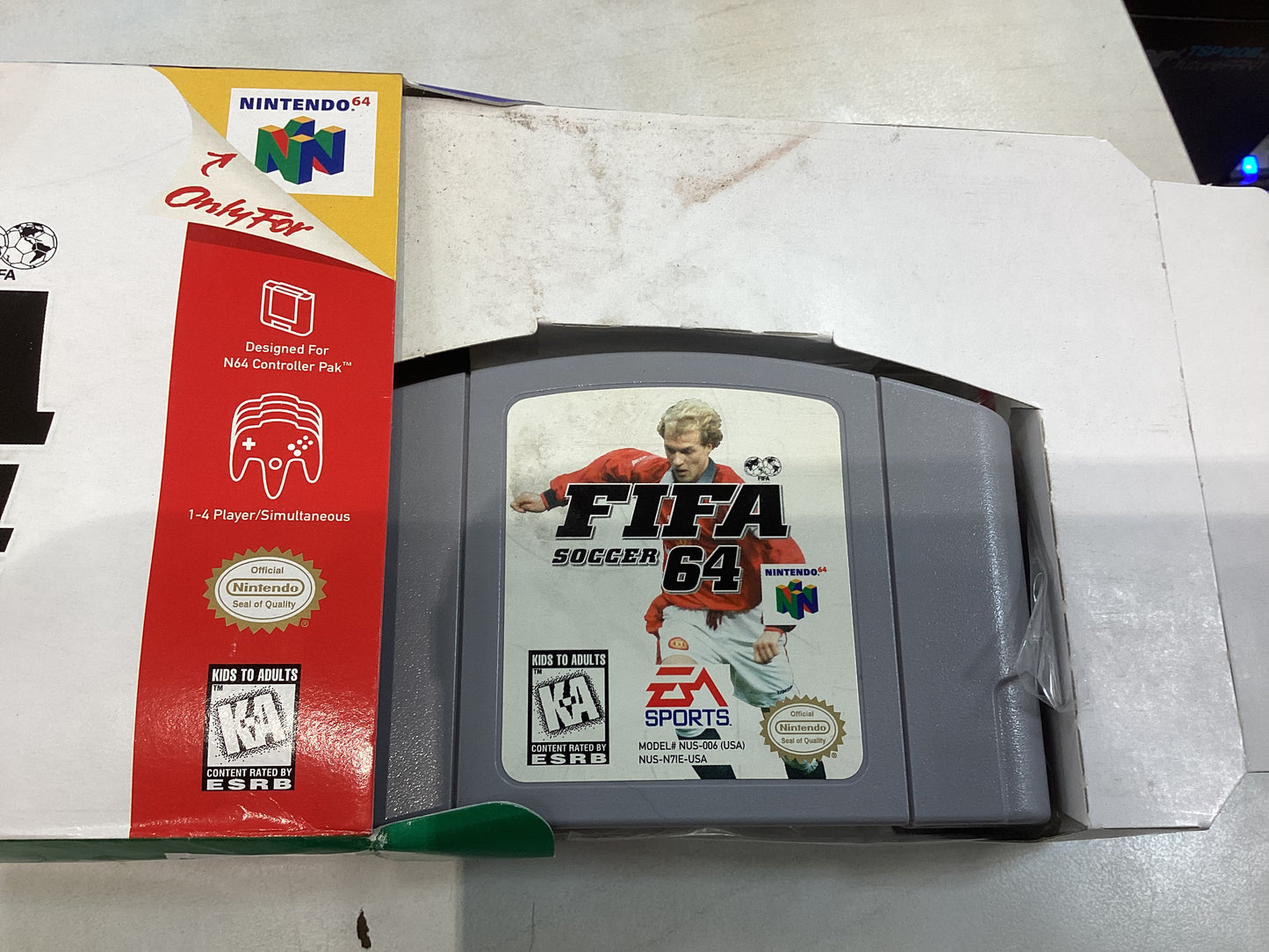 FIFA Soccer 64 -N64- Used