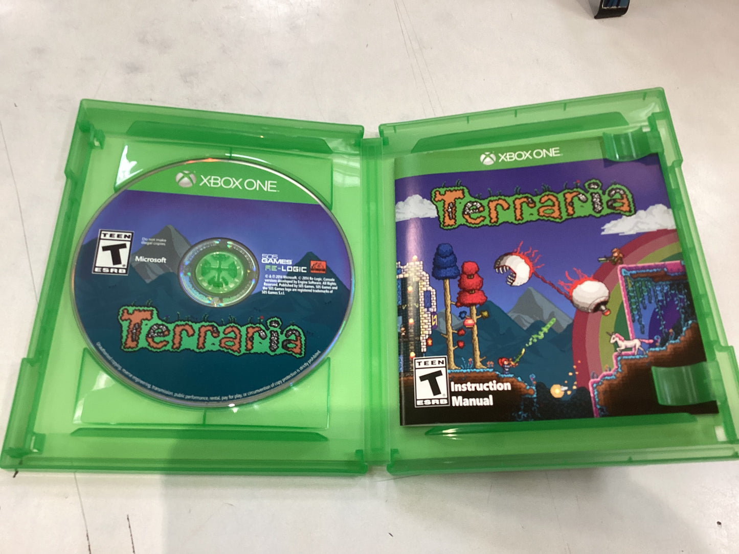 Terraria -XB1- Used