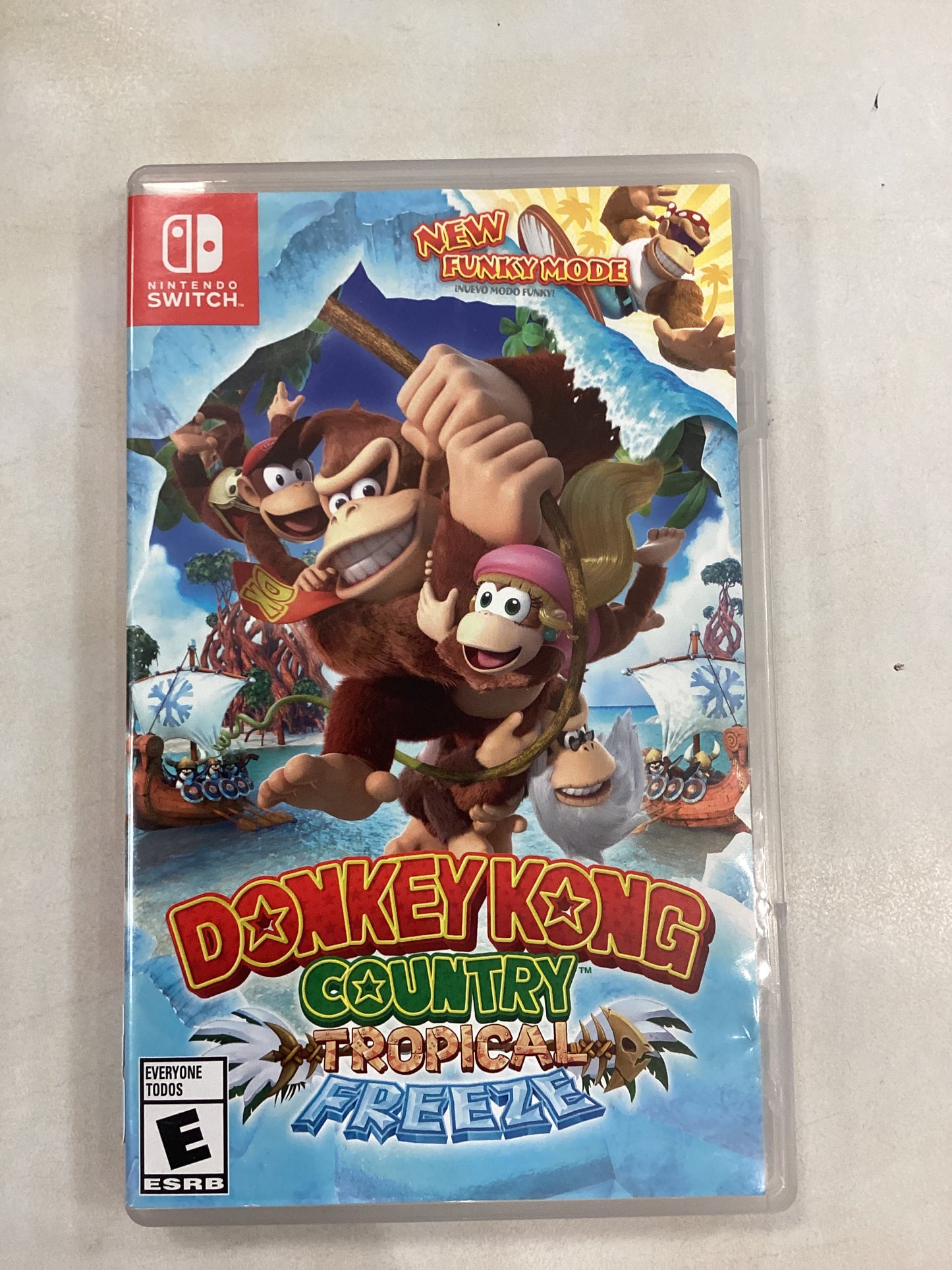 Donkey Kong Country Tropical Freeze - Switch - Used